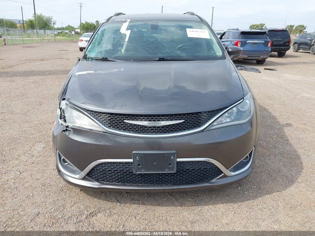 Aukcja sprzedaży 2017 Chrysler Pacifica Touring-l Plus, vin: 2C4RC1EG4HR727248, numer aukcji: 44888352