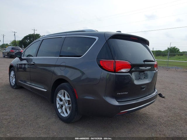 2017 CHRYSLER PACIFICA 2C4RC1EG4HR727248 Photo 2