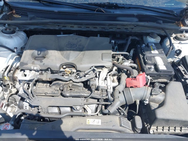 44888382 :رقم المزاد ، 4T1B11HK0KU843799 vin ، 2019 Toyota Camry Le مزاد بيع