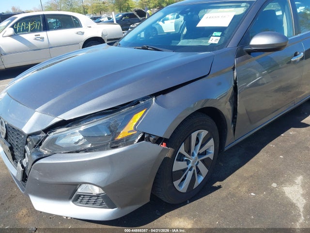 44888387 :رقم المزاد ، 1N4BL4BVXNN304310 vin ، 2022 Nissan Altima S Fwd مزاد بيع
