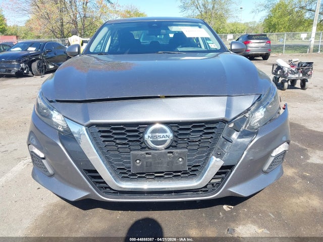 44888387 :رقم المزاد ، 1N4BL4BVXNN304310 vin ، 2022 Nissan Altima S Fwd مزاد بيع