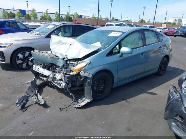 Toyota Prius Two 2015 JTDKN3DU9F1961482 Image 2