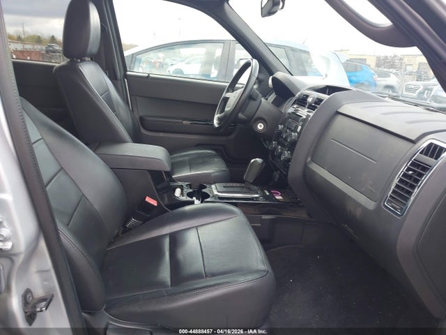 44888457 :رقم المزاد ، 1FMCU9E78BKB59010 vin ، 2011 Ford Escape Limited مزاد بيع