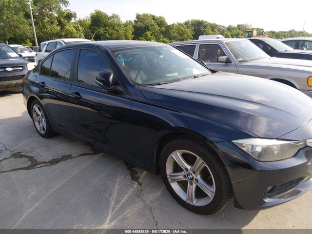 44888459 :رقم المزاد ، WBA3C3G53ENS70757 vin ، 2014 Bmw 320i Xdrive مزاد بيع