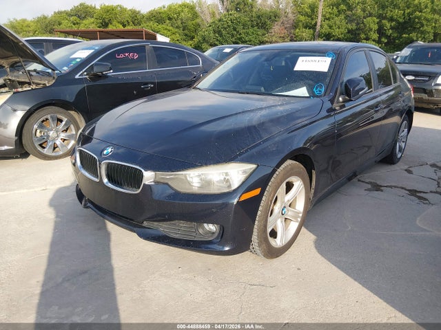 44888459 :رقم المزاد ، WBA3C3G53ENS70757 vin ، 2014 Bmw 320i Xdrive مزاد بيع