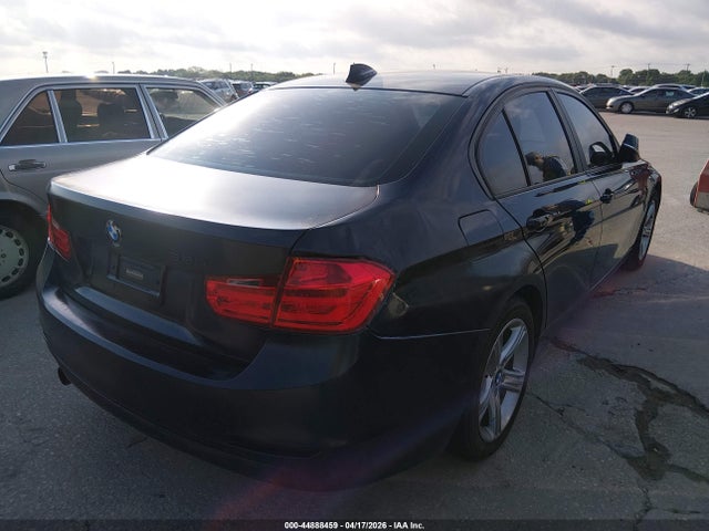 44888459 :رقم المزاد ، WBA3C3G53ENS70757 vin ، 2014 Bmw 320i Xdrive مزاد بيع