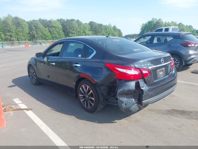 2017 Nissan Altima 2.5 Sv მანქანა იყიდება აუქციონზე, vin: 1N4AL3AP8HC220365, აუქციონის ნომერი: 44888469
