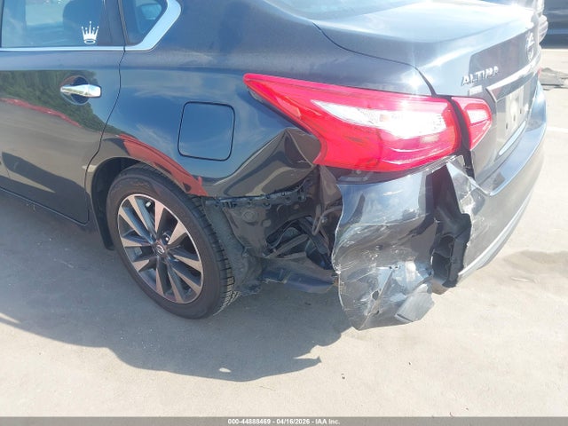 2017 Nissan Altima 2.5 Sv მანქანა იყიდება აუქციონზე, vin: 1N4AL3AP8HC220365, აუქციონის ნომერი: 44888469