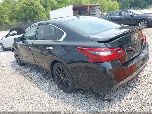 1N4AL3APXJC251817 Nissan Altima 2.5 Sr