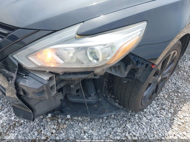 1N4AL3APXJC251817 Nissan Altima 2.5 Sr