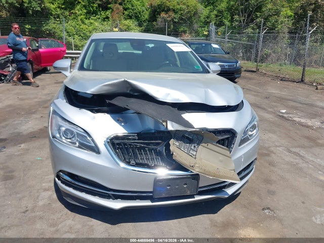 Продажа на аукционе авто 2017 Buick Lacrosse Premium, vin: 1G4ZR5SS9HU192799, номер лота: 44888496