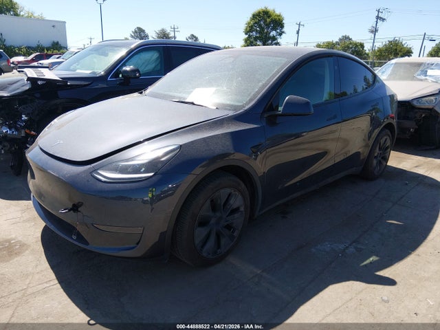 Продажа на аукционе авто 2024 Tesla Model Y, vin: 7SAYGDED3RA332000, номер лота: 44888522