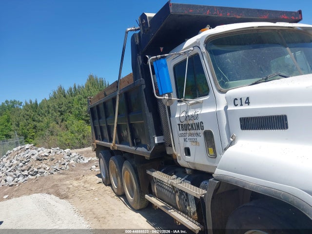 Aukcja sprzedaży 2000 Mack 600 Ch600, vin: 1M2AA14Y9YW120729, numer aukcji: 44888523