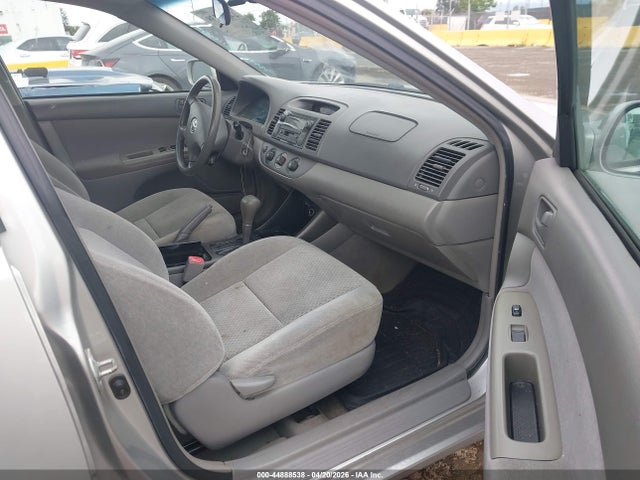44888538 :رقم المزاد ، 4T1BE32K14U884762 vin ، 2004 Toyota Camry Le مزاد بيع