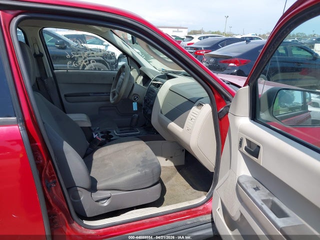 2011 Ford Escape Xls მანქანა იყიდება აუქციონზე, vin: 1FMCU0C7XBKA97480, აუქციონის ნომერი: 44888554