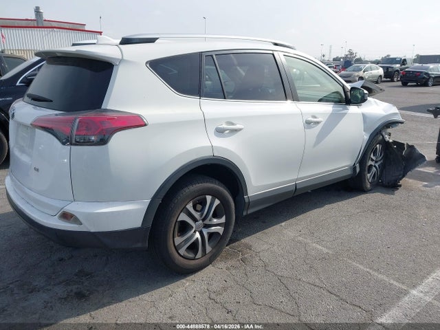 JTMZFREV9GD086202 Toyota RAV4 LE