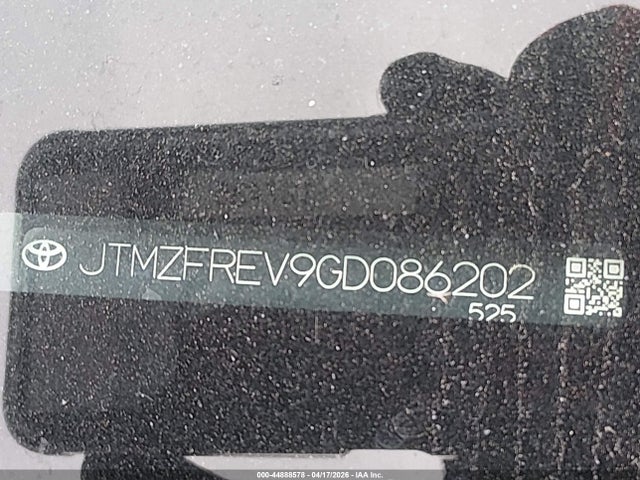 JTMZFREV9GD086202 Toyota RAV4 LE
