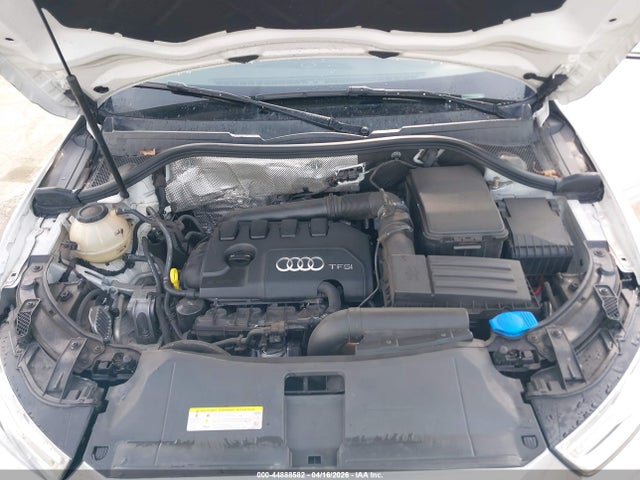 WA1BCCFS0JR012327 Audi Q3 2.0t Premium/2.0t Sport Premium