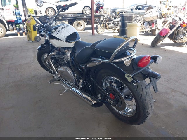 SMTD46HL3NTAF2963 Triumph Motorcycle Bonneville Speedmaster