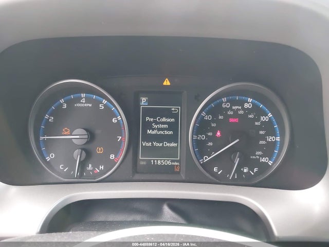 2T3ZFREV8JW432587 Toyota RAV4 LE
