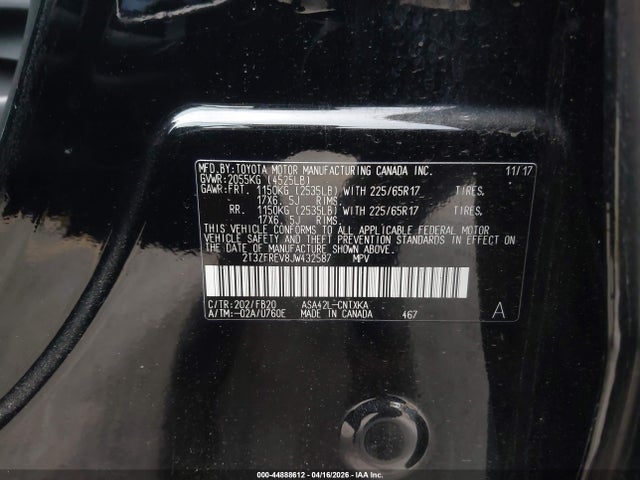 2T3ZFREV8JW432587 Toyota RAV4 LE