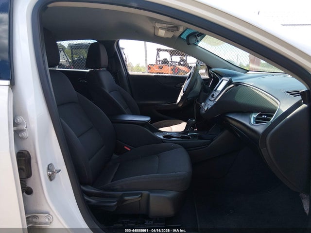 44888661 :رقم المزاد ، 1G1ZE5ST1HF212002 vin ، 2017 Chevrolet Malibu 1lt مزاد بيع