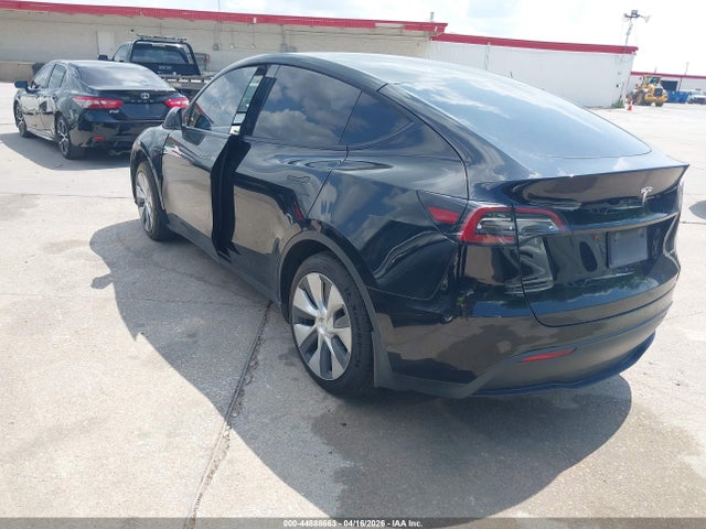 2021 TESLA MODEL Y 5YJYGDEE1MF258528 Photo 2