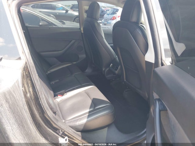 2021 TESLA MODEL Y 5YJYGDEE1MF258528 Photo 7