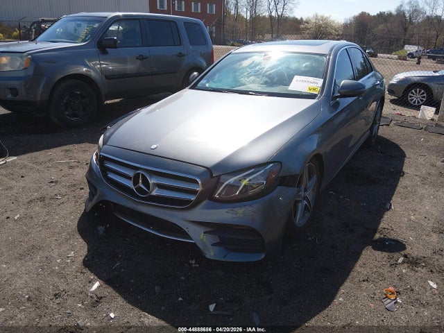 44888686 :رقم المزاد ، WDDZF4KB3HA219705 vin ، 2017 Mercedes-benz E 300 4matic مزاد بيع