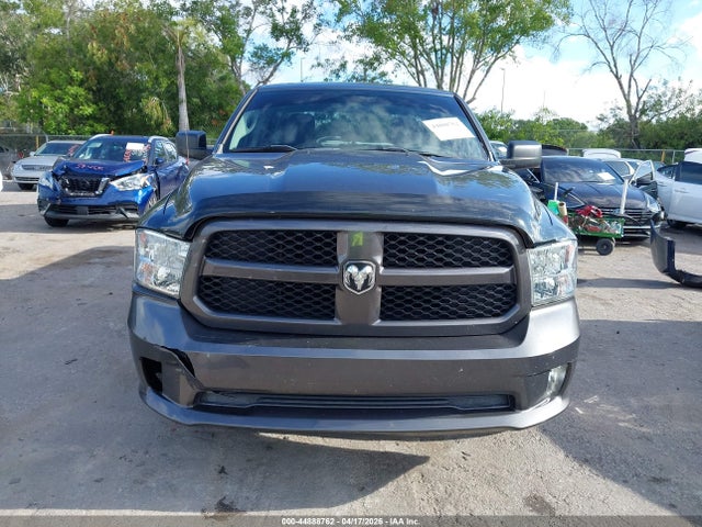 2018 Ram 1500 Express  4x2 6'4 Box მანქანა იყიდება აუქციონზე, vin: 1C6RR6FT0JS279948, აუქციონის ნომერი: 44888762