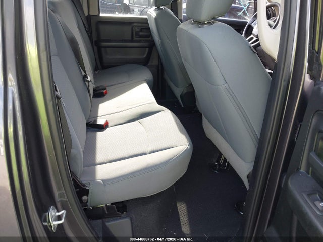 2018 Ram 1500 Express  4x2 6'4 Box მანქანა იყიდება აუქციონზე, vin: 1C6RR6FT0JS279948, აუქციონის ნომერი: 44888762