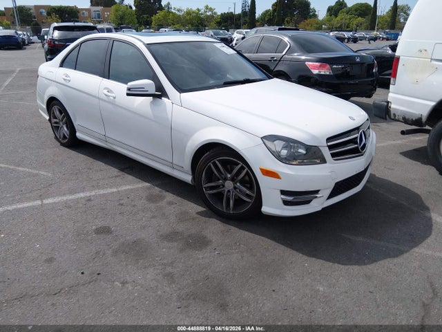 44888819 :رقم المزاد ، WDDGF4HB6EA900340 vin ، 2014 Mercedes-benz C 250 Sport مزاد بيع