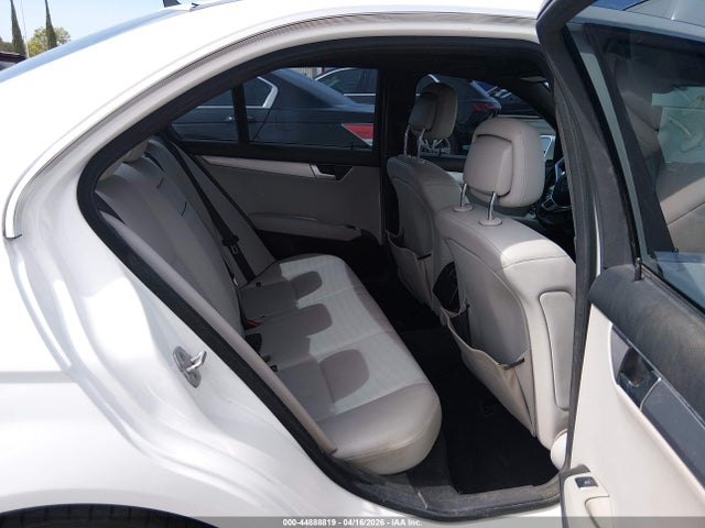 44888819 :رقم المزاد ، WDDGF4HB6EA900340 vin ، 2014 Mercedes-benz C 250 Sport مزاد بيع