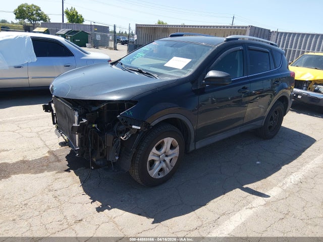 2T3BFREVXFW271507 Toyota RAV4 LE