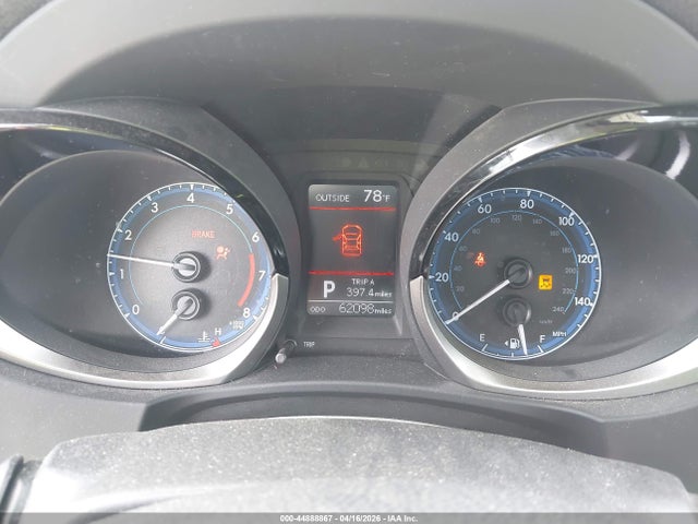 44888867 :رقم المزاد ، 2T1BURHE9FC259568 vin ، 2015 Toyota Corolla S Premium مزاد بيع