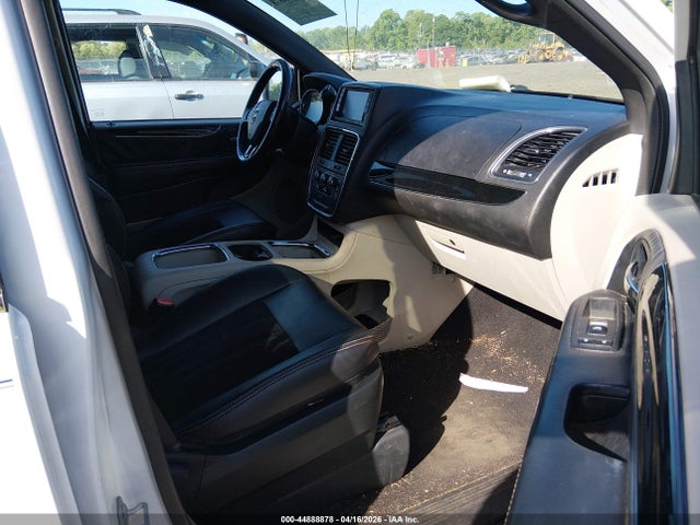 44888878 :رقم المزاد ، 2C4RDGCG0HR864660 vin ، 2017 Dodge Grand Caravan Sxt مزاد بيع