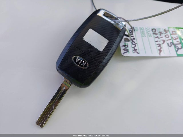 44888900 :رقم المزاد ، 5XXGM4A72FG482256 vin ، 2015 Kia Optima Lx مزاد بيع