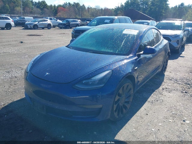 Tesla Model 3 Performance Dual Motor All-wheel Drive 2022 5YJ3E1EC4NF314802 Image 2