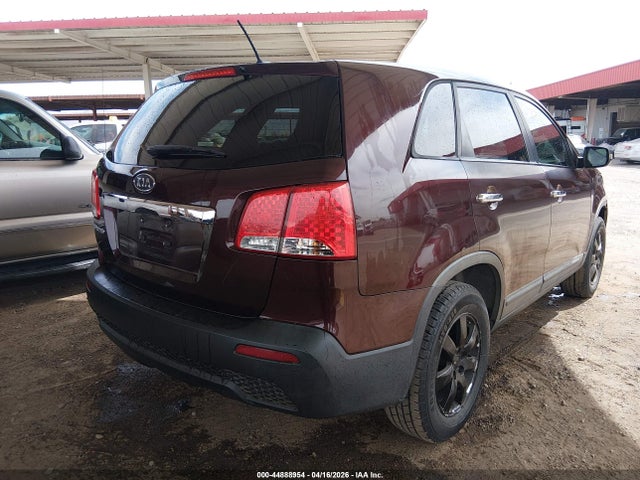 Продажа на аукционе авто 2011 Kia Sorento Lx, vin: 5XYKT3A12BG068886, номер лота: 44888954
