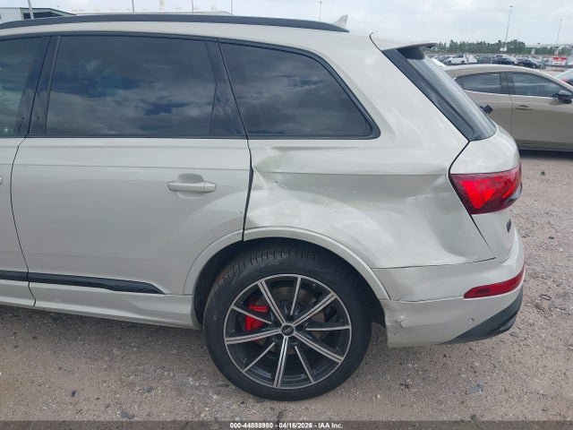 44888980 :رقم المزاد ، WA1LXBF78PD008675 vin ، 2023 Audi Q7 Premium Plus 55 Tfsi Quattro Tiptronic مزاد بيع