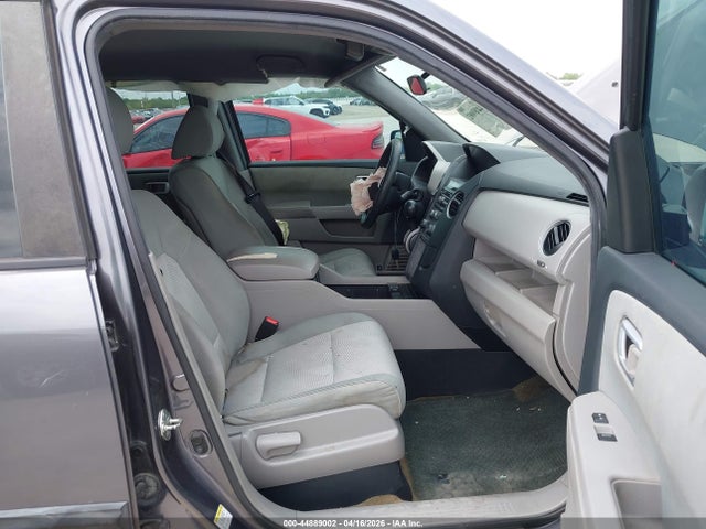Honda PILOT LX 2014 5FNYF3H21EB007055 Image 5