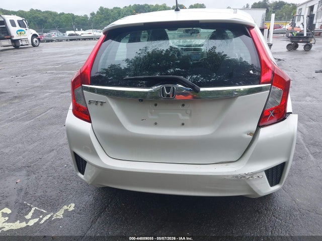 44889055 :رقم المزاد ، 3HGGK5H85FM753918 vin ، 2015 Honda Fit Ex/ex-l مزاد بيع