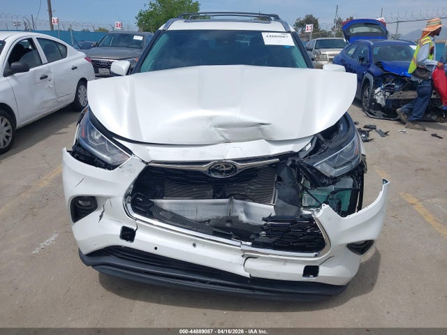 Продаж на аукціоні авто 2023 Toyota Highlander Limited, vin: 5TDKDRBH6PS013945, номер лоту: 44889087