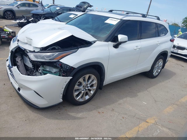 Продаж на аукціоні авто 2023 Toyota Highlander Limited, vin: 5TDKDRBH6PS013945, номер лоту: 44889087