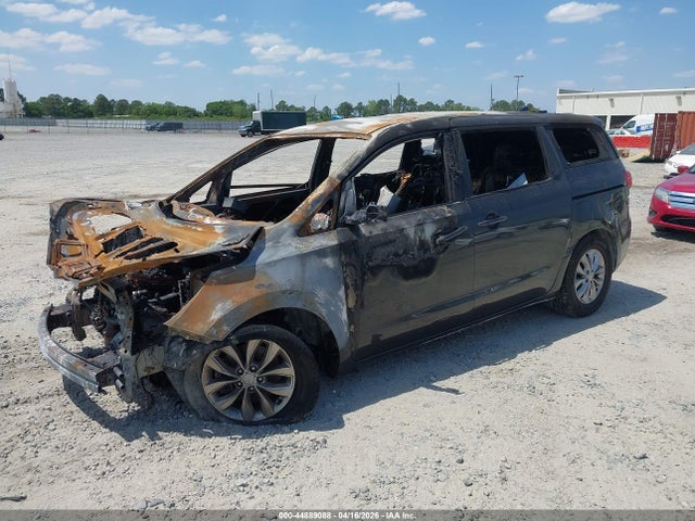 Продаж на аукціоні авто 2020 Kia Sedona Lx, vin: KNDMB5C14L6634068, номер лоту: 44889088