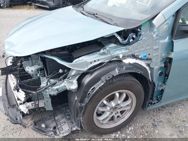 JTDKAMFU6M3152540 Toyota Prius Le