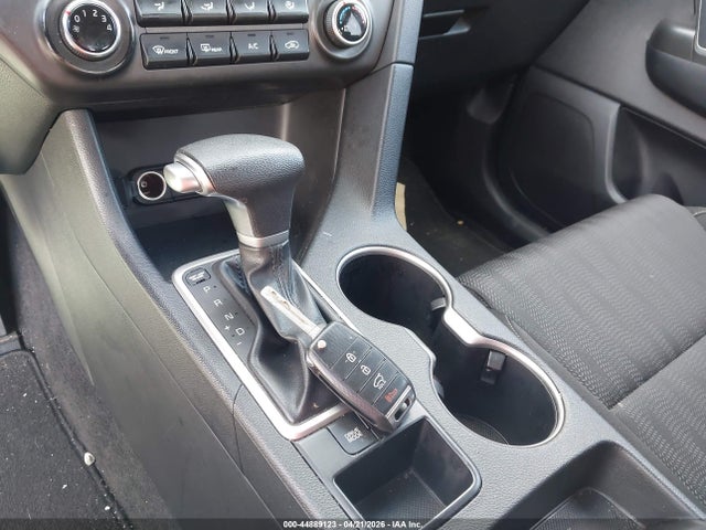 KNDPM3AC2H7283551 KIA Sportage Lx