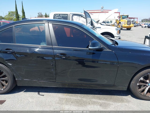 WBA8E1G32HNU16007 BMW 320i