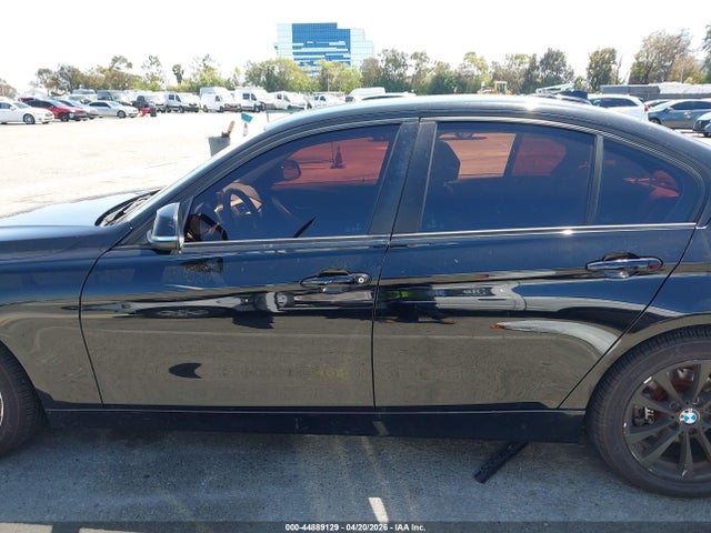 WBA8E1G32HNU16007 BMW 320i