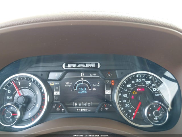 3C6UR5FL4LG283998 RAM 2500 Laramie 4x4 6&#039;4 Box